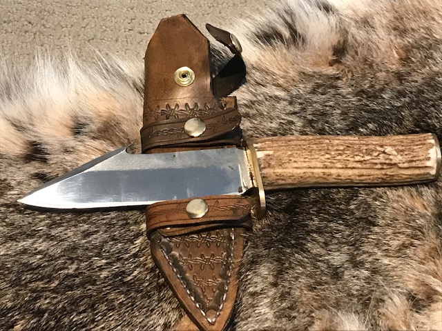 Axis Hunting Blade